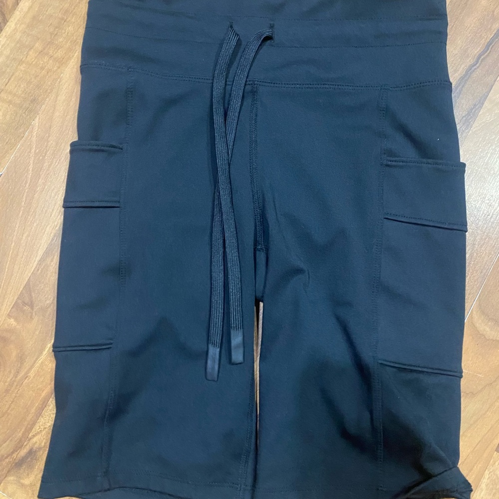 Eddie Bauer biker shorts